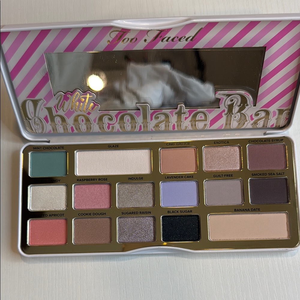 Too Faced LE White Chocolate Bar Eyeshadow Palette